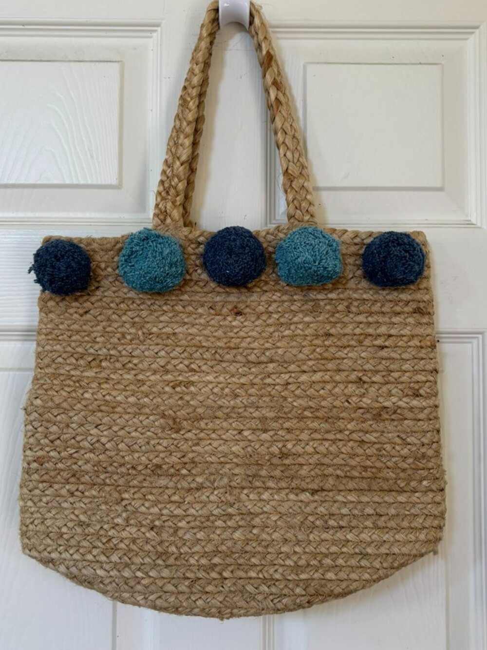 NWOT Boho Jute Pom-Pom Bucket Bag